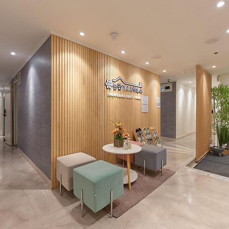 Snowflower Guesthouse Seoul Bagian luar foto